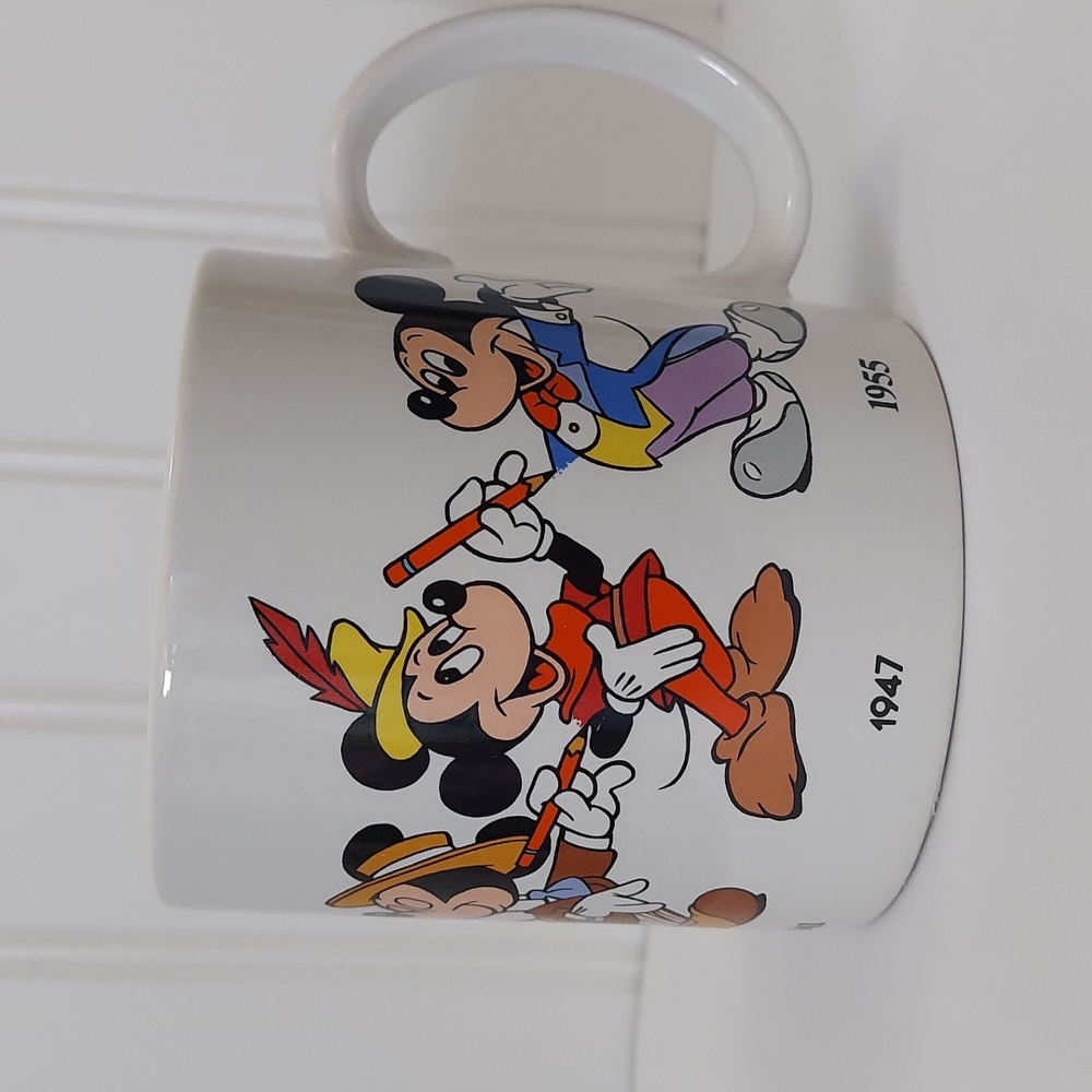 Mickey Mouse Walt Disney mug- Vintage